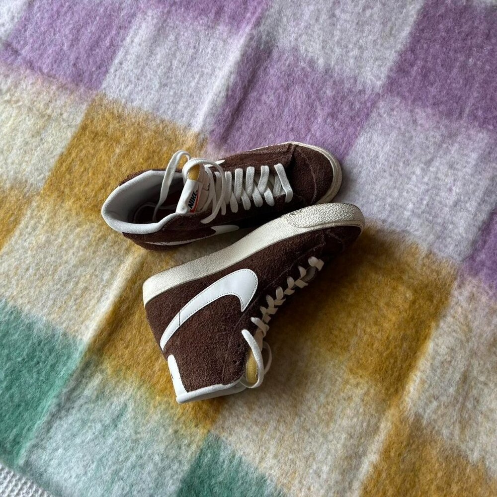 Nike women’s high top Blazer Mid '77 Vintage 'Cacao Wow' chocolate brown